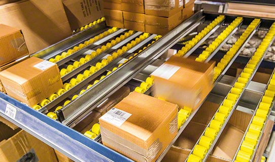 Live storage for picking
