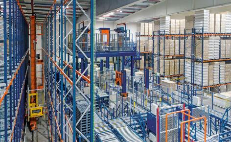 Automation of Maverick Laboratories' logistics centre Automation of Maverick Laboratories' logistics centre