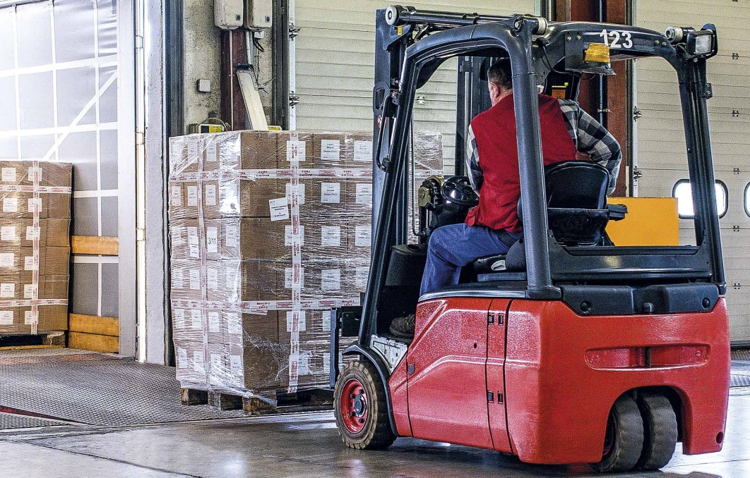 Vector Motor Control Ibérica will optimise its warehouse with Mecalux software Vector Motor Control Ibérica will optimise its warehouse with Mecalux software